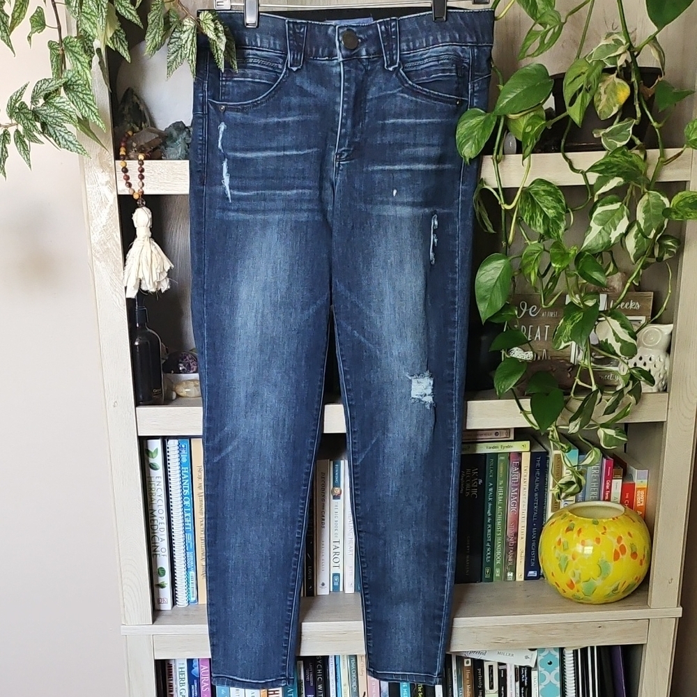 Democracy "Ab" Solution Distressed Blue Girlfriend Jean